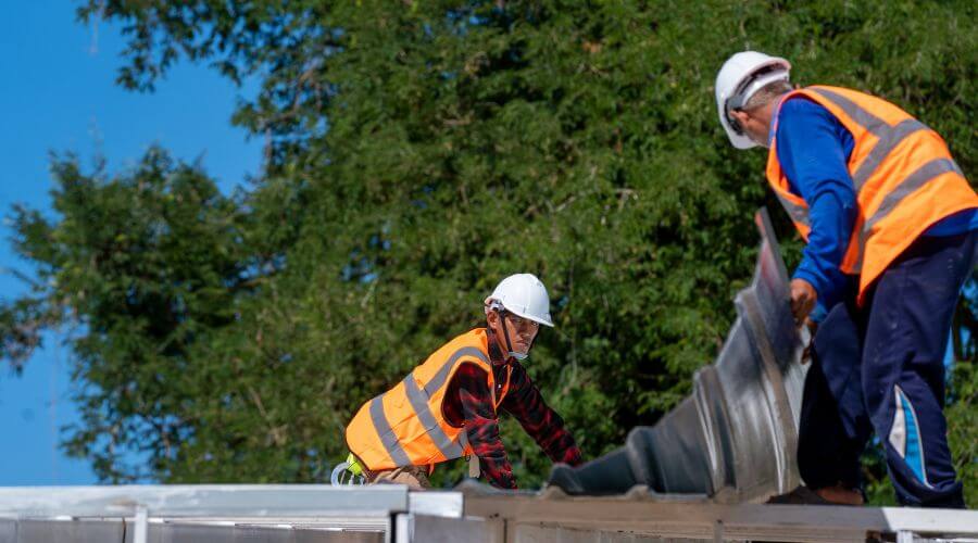 Expert top industrial roofings services in Fort Gay, WV